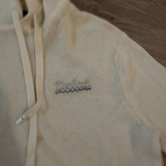 100% Cashmere White Logo Hoodie - Picture 3 of 5